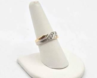 252 14k Gold and Diamond Ring, 6.3g