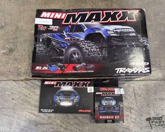 1016  Traxxas Mini Max RC Model Car 