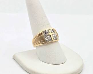 396 10k Gold and Diamond Ring, 3.8g