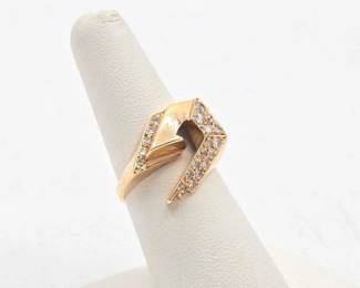 246 14k Gold and Diamond Ring, 6.9g
