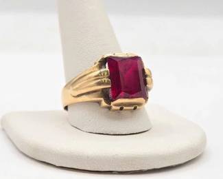 460  10k Gold Ruby Ring, 8.4g 