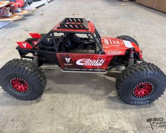 1022 Vanquish Rock Crawler RC Model Car