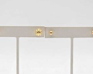 446  2 14k Gold Pairs of Earrings, 1.4g 