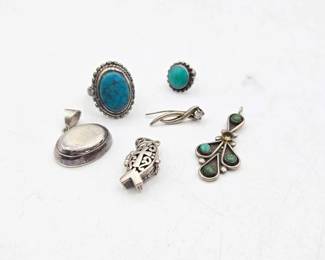 542 Sterling Silver Pendants, Ring, Earrings, 38.3g