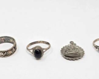 526 Sterling Silver Rings Pendant, 8.8g