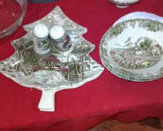 Johnson Bros. 'THE FRIENDLY VILLAGE' Total of 148 Pieces