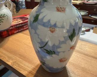 Daisy vase