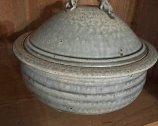 Lidded pottery casserole