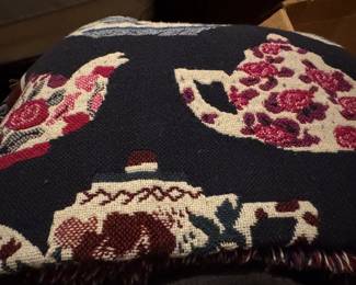 teapot throw