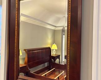 ETHAN ALLEN MIRROR(W/DRESSER)