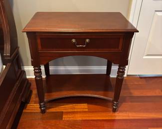 ETHAN ALLEN PAIR OF NIGHT STANDS