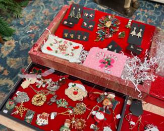 Christmas jewelry