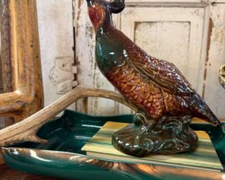 Vintage ceramic pheasant, would complete a pretty book shelf or dining room vignette 
