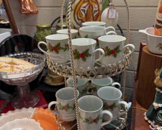 vintage coffee cups with holly berries