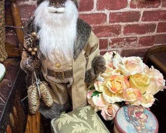 Santa, cookie tin, fabric box