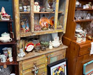 rustic furniture, snowmen and pretty plates