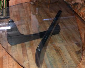 Herman Miller Isamu Noguchi, Coffee table