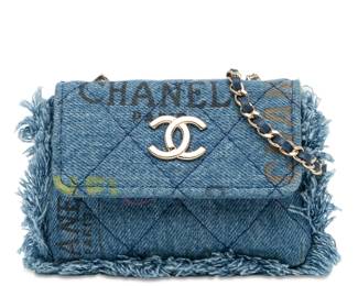 "This stylish Chanel Mini Denim Mood Clutch is a stunning accessory that combines contemporary fashion with the iconic elegance of the Chanel brand. Crafted from high-quality quilted denim in a vibrant blue hue, it features a unique fringe trim. The bag includes a chic leather woven chain strap for versatility, allowing it to be worn as a crossbody or used as a clutch. The front flap is adorned with a magnetic snap closure and a stylish metal logo, adding a luxurious touch. This bag is a must-have for any fashion enthusiast.

Victorins Auctions will coordinate all domestic and international shipping. Please allow approximately 10–15 business days for processing. Certain items may require additional handling time depending on their location, origin, or special packaging requirements. By registering for or placing a bid in a Victorins auction, you confirm that you have reviewed, understood, and agreed to our Shipping, Payment, and Auction Policies."
