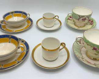 6 Vintage Fine China Teacups With Saucers By Haviland Limoges, Royal Worchester & Old Royal (2 Of Each)
Lot #: 91