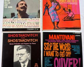 Over 30 Vinyl Records, Mostly Classical
Lot #: 43