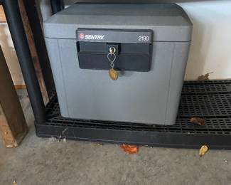 Sentry fireproof safe for your valuables!!