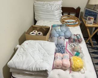 Twin Bed (1 of 2) Can be made into Bunk Beds