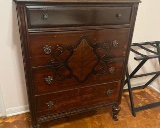 Vintage Chest of Drawers - Great Condition 