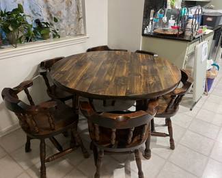 Round Table w/ 2 leaves - 48" Round - includes 6 chairs.        48" X 60" Oval w/ 2 leaves in