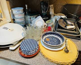 Blender, Crockpot, Cookware