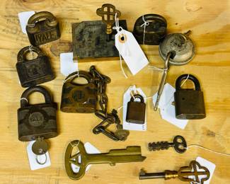 Antique Yale Locks,
Joliet, IL Brass Prison Cell Key, etc.