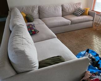 Presale Item Available Large Sectional 800.00