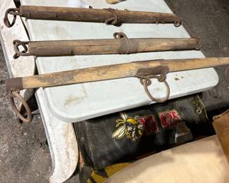 ANTIQUE HORSE WAGON SINGLE TREE'S