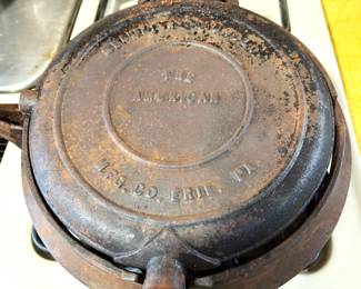 RARE ANTIQUE NUMBER 9 AMERICAN GRISWOLD WAFFLE IRON PAT JUNE 29 1880 ERIE PA
