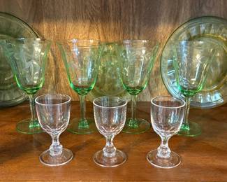 VINTAGE VASELINE WINE GLASES, PLATES AND CLEAR GLASS CORDIALS.