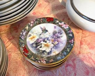 THE BROAD BILLED HUMMINGBIRD MINI-PLATES COLLECTION by LENA LIU.