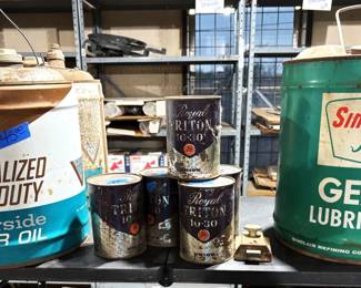 SWEET AND VERY COLLECTIBLE RIVERSIDE AND SINCLAIR AND UNION 76 METSK OIL CANS UNOPENED AND FULL.