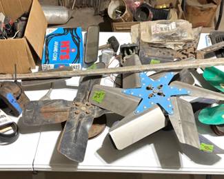 ANTIQUE AND VINTAGE FAN BLADES