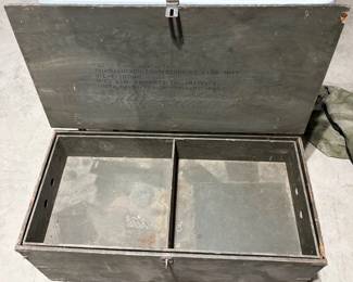 MILITARY WOODEN FOOTLOCKER.