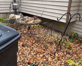 patio table, shepard hooks 