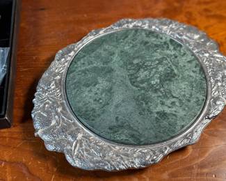 Proceeds from this lot will be donated to non-profit Salem Dogs in Marion County, Oregon. This lot features a collection of items manufactured by Arthur Court circa 1980s. Salem Dogs focus is on helping special needs dogs when their people experience extreme circumstances. Owner death, hospice, and nursing/assisted living situations are some examples that trigger the need for a new home. In addition, some people find themselves unable to afford medical bills and opt to have their dog euthanized. In those cases, Salem Dogs is often contacted and has either taken in the dog or helped the owner financially. While most of their work is in the Salem, Oregon area, this charity has helped dogs in multiple areas around North America.
