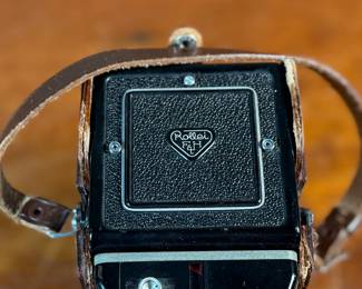 The lot features a Rollei Magic twin-lens reflex (TLR) camera. This vintage medium format camera was produced by the German company Franke & Heidecke between 1960 and 1962. It uses 120 film and produces 6×6 cm images. The camera features a 75mm f/3.5 Schneider Xenar taking lens and a 75mm f/3.5 Heidosmat viewing lens. A key feature of the Rollei Magic is its automatic exposure system, which relies on a built-in selenium light meter. The camera’s design is based on the Rolleicord series and was an early attempt at an automatic camera in the medium format market. Tested and in good working condition.
