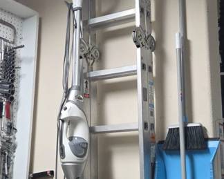 21Nov 05 2025 05 11pmLWiB