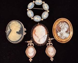 Cameo jewelry