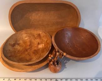 Wooden bowls and appetizer fork set