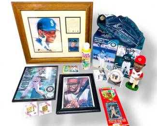 21 KenGriffeyJrMemorabiliaLot