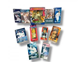 9 SeattleMarinersBobbleheadLotGriffeyJrIchiroSeagerMore