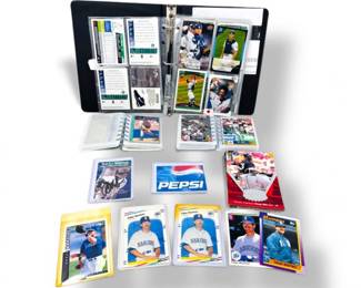 39 AssortedBaseballCardCollectionLotManySignedMarinersCards
