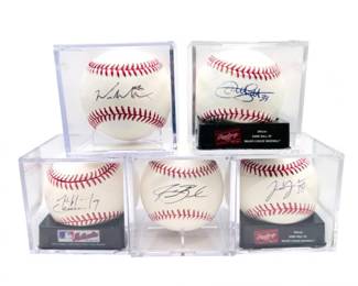 41 5SignedMLBBaseballsMarinersPlayersSaundersMonteroMore