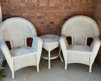 White Wicker Furniture