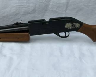 Crosman 760 Pump Master BB Gun